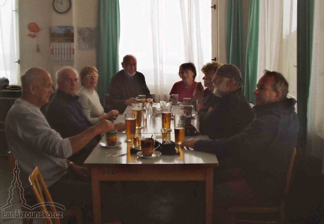 04_V chate na Gansbergu_rijen 2009.jpg